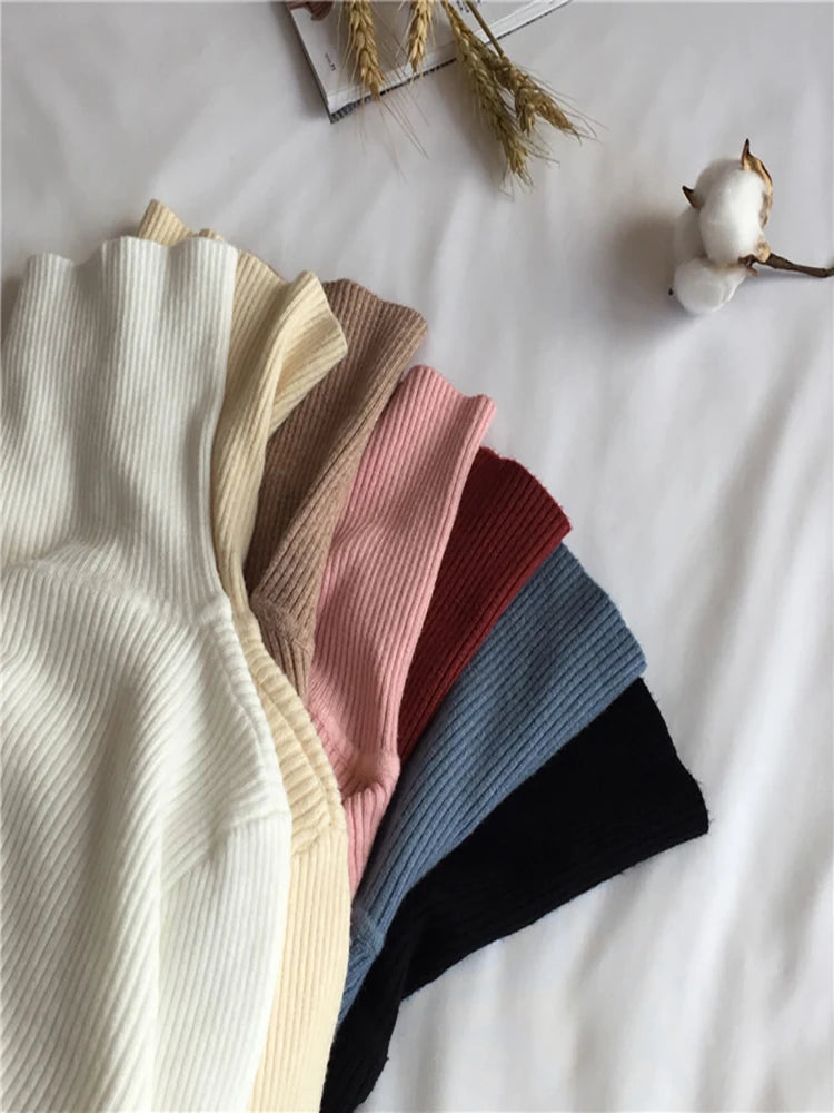 Suéter Feminino de Tricô com Gola Alta - Outono/Inverno